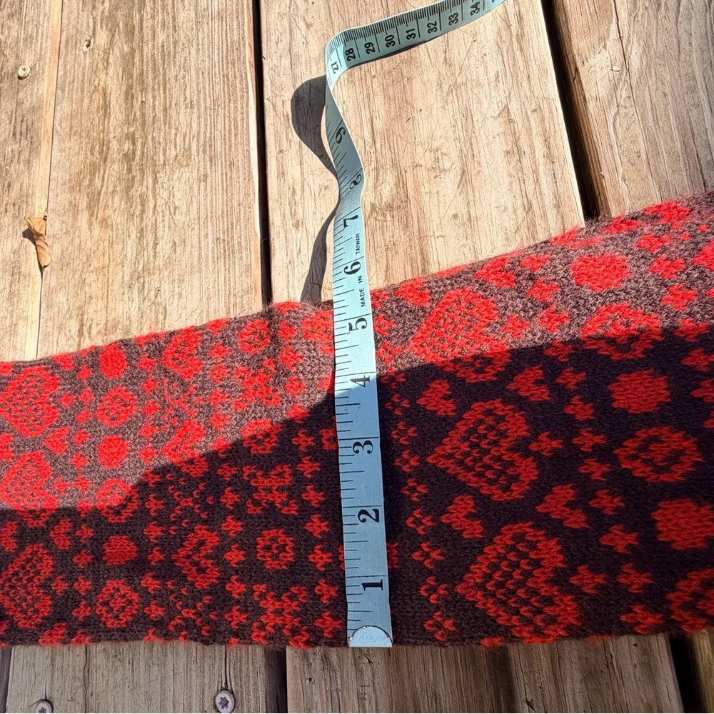 Forever‎ 21 Brown and Rust Red Heart Scarf